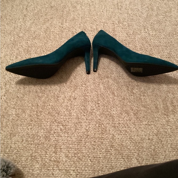 Michael Kors Dark Teal Heels - Picture 2 of 7